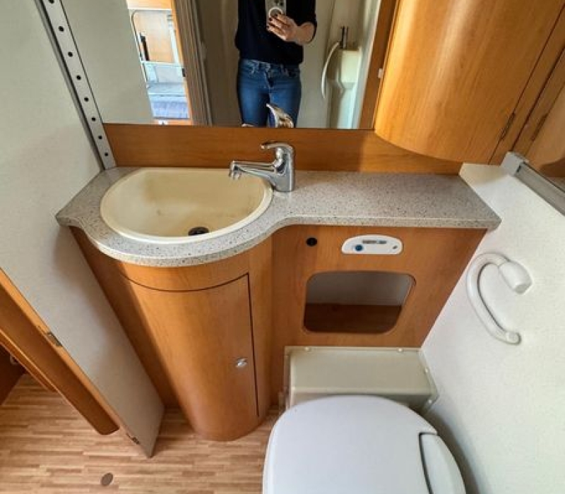 camper-mansardato-hymer-camp 682cl-2007-Brescia-camperland3000 (69)